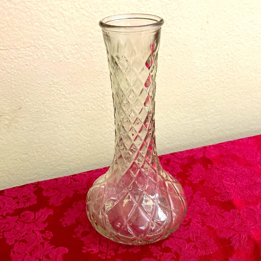 Vintage HOOSIER GLASS VASE Made in USA 9” inches tall
